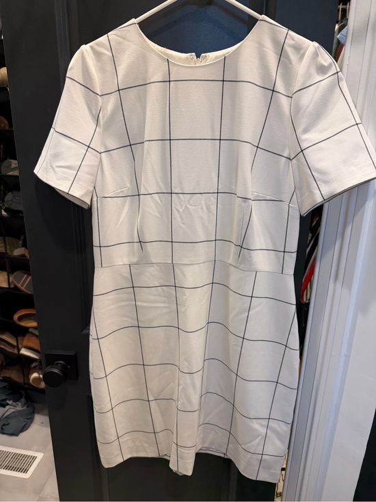 Ann Taylor Dresses & Skirts - Ann Taylor White Shift Dress with Black Windowpane Grid
